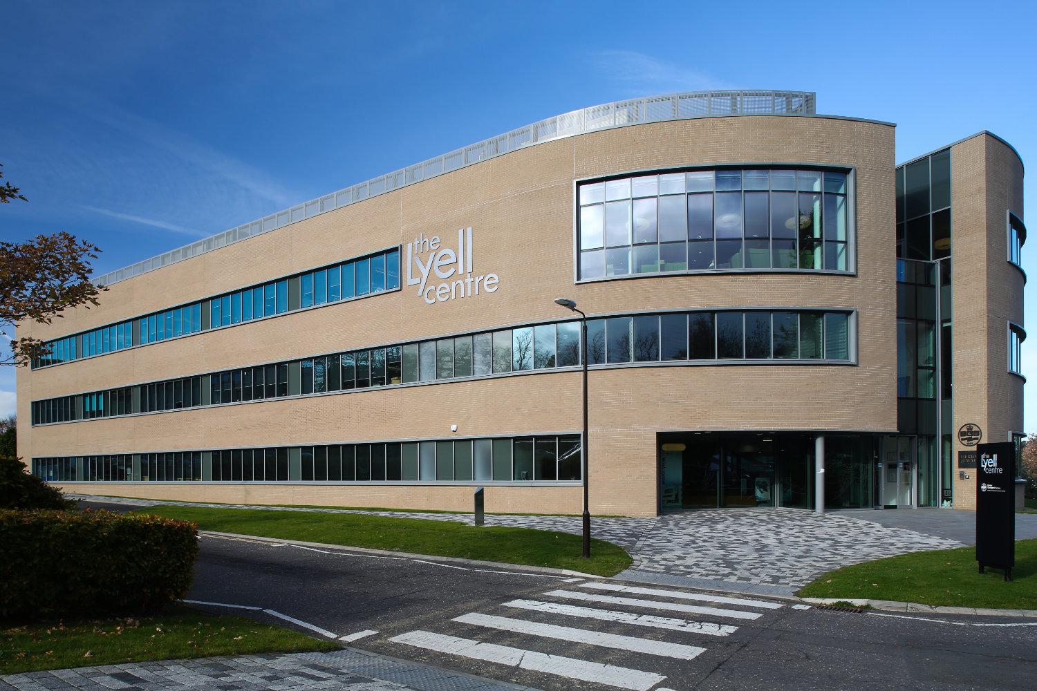 Lyel Centre Project